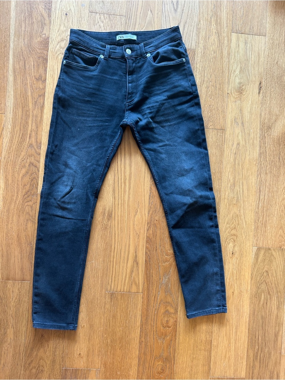 Zara Men’s Skinny Jeans in Dark Black